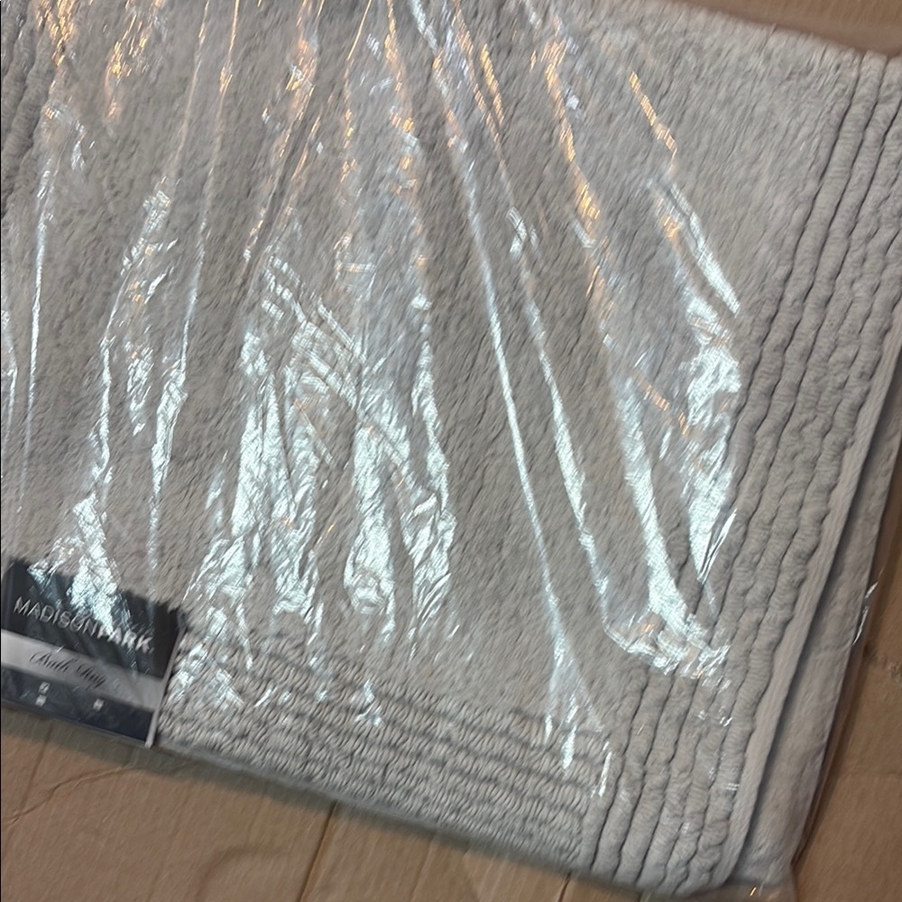 Madison Park Plush Gray Bath Rug